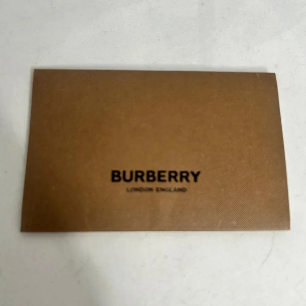 💎✨AUTHENTIC✨💎Burberry Wallet NEW WITH TAG WITH DUST BAG